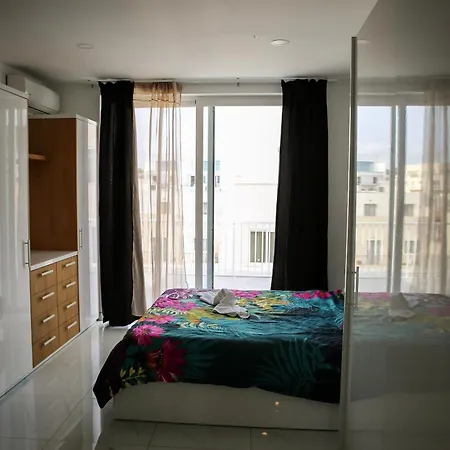 Mb Sea View *